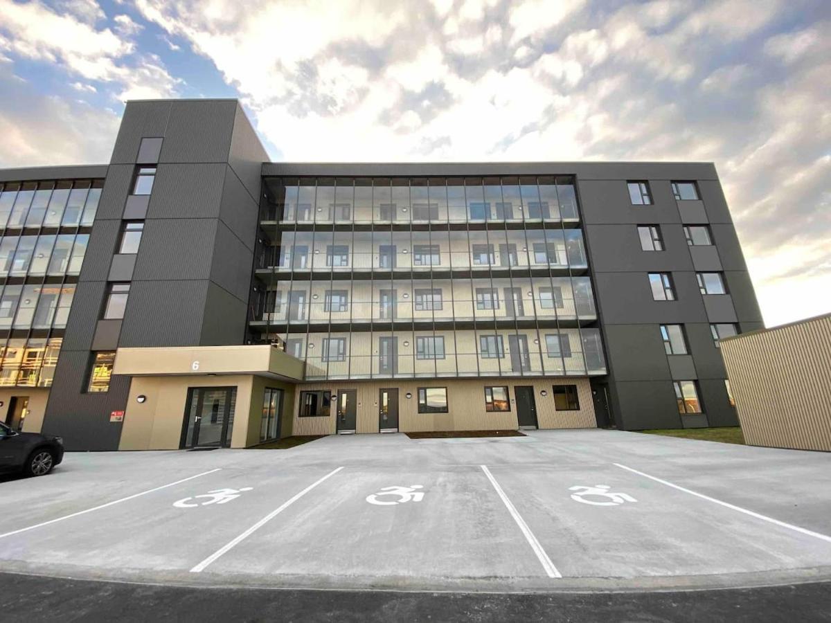 Selfoss Apartment - Stylish & Modern ภายนอก รูปภาพ