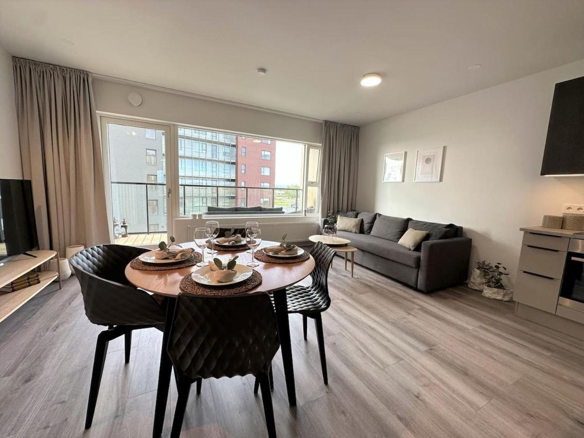 Selfoss Apartment - Stylish & Modern ภายนอก รูปภาพ